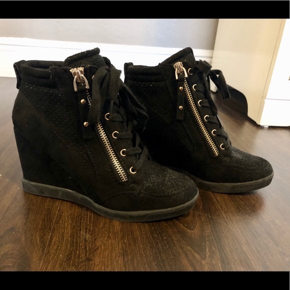 Shoe Dazzle Shoes - Black Sneaker Wedges